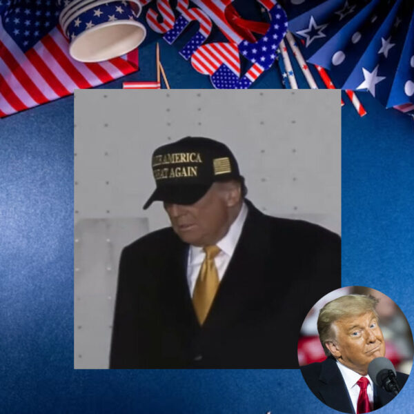 TRUMP BLACK GOLD MAGA HAT2